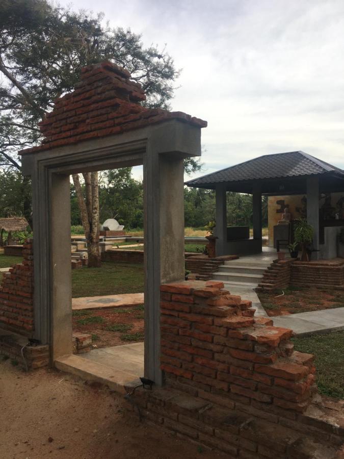 Monaara Leisure - Anuradhapura Exterior photo