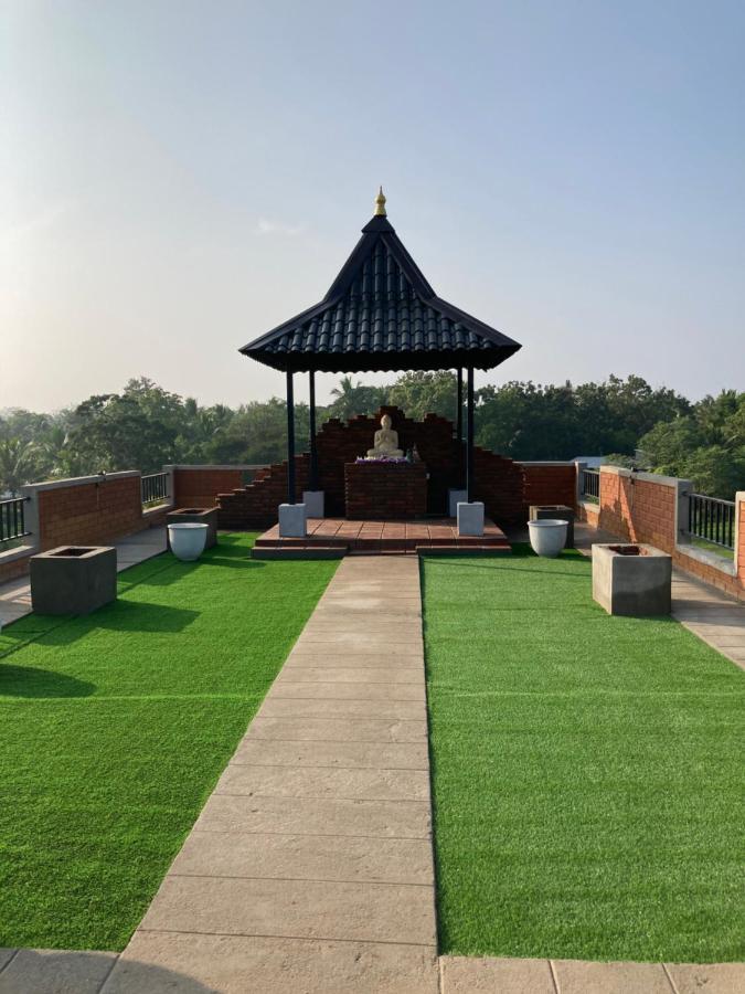 Monaara Leisure - Anuradhapura Exterior photo