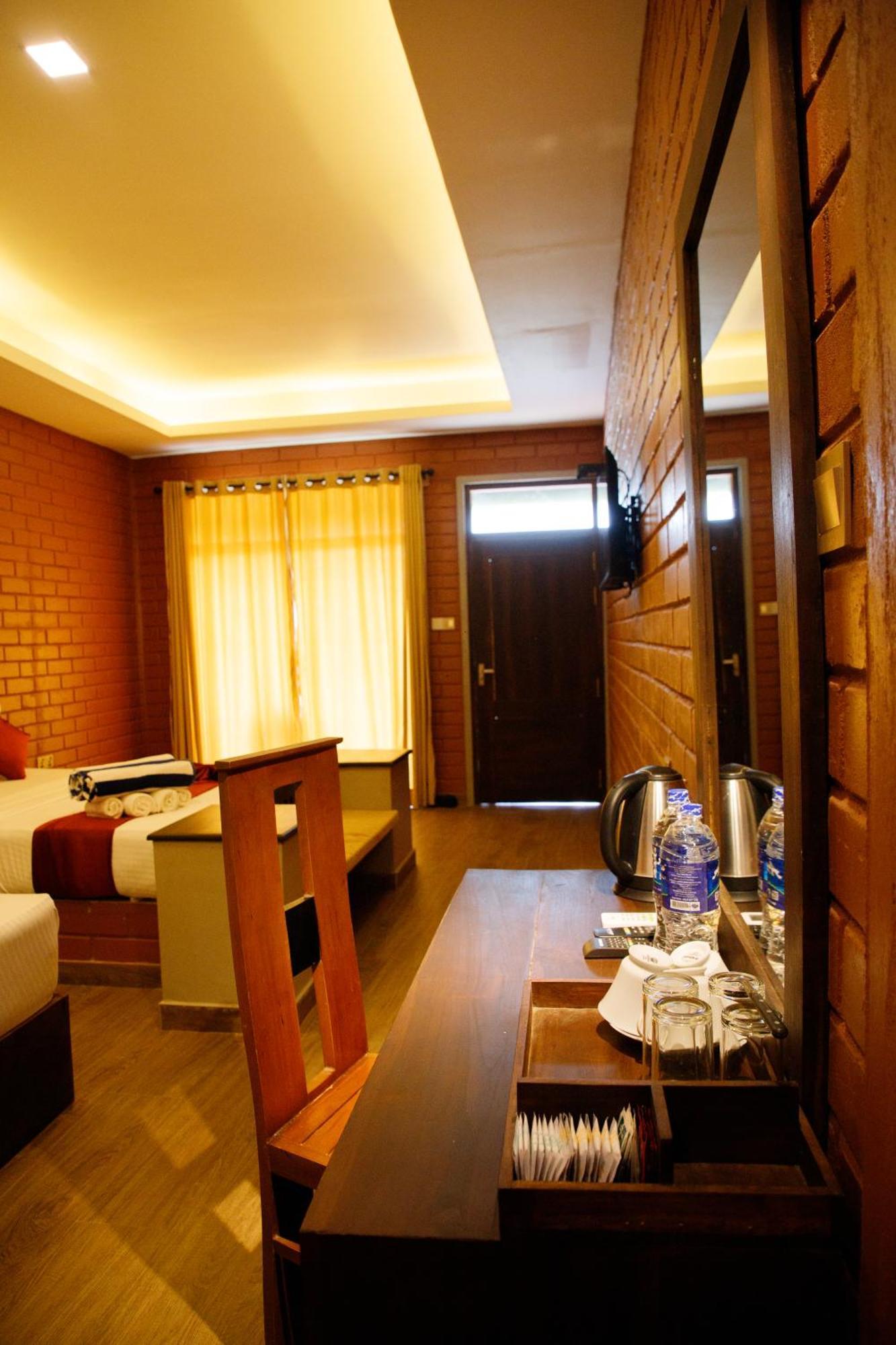 Monaara Leisure - Anuradhapura Exterior photo